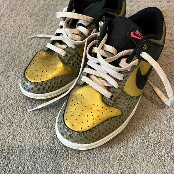 Women’s Nike Dunk Low “Dia De Muertos” Limited Edition Release - Picture 2 of 5